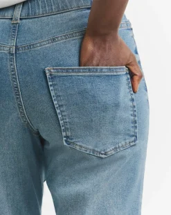24/7 Authentic Light Boyfriend Jeans