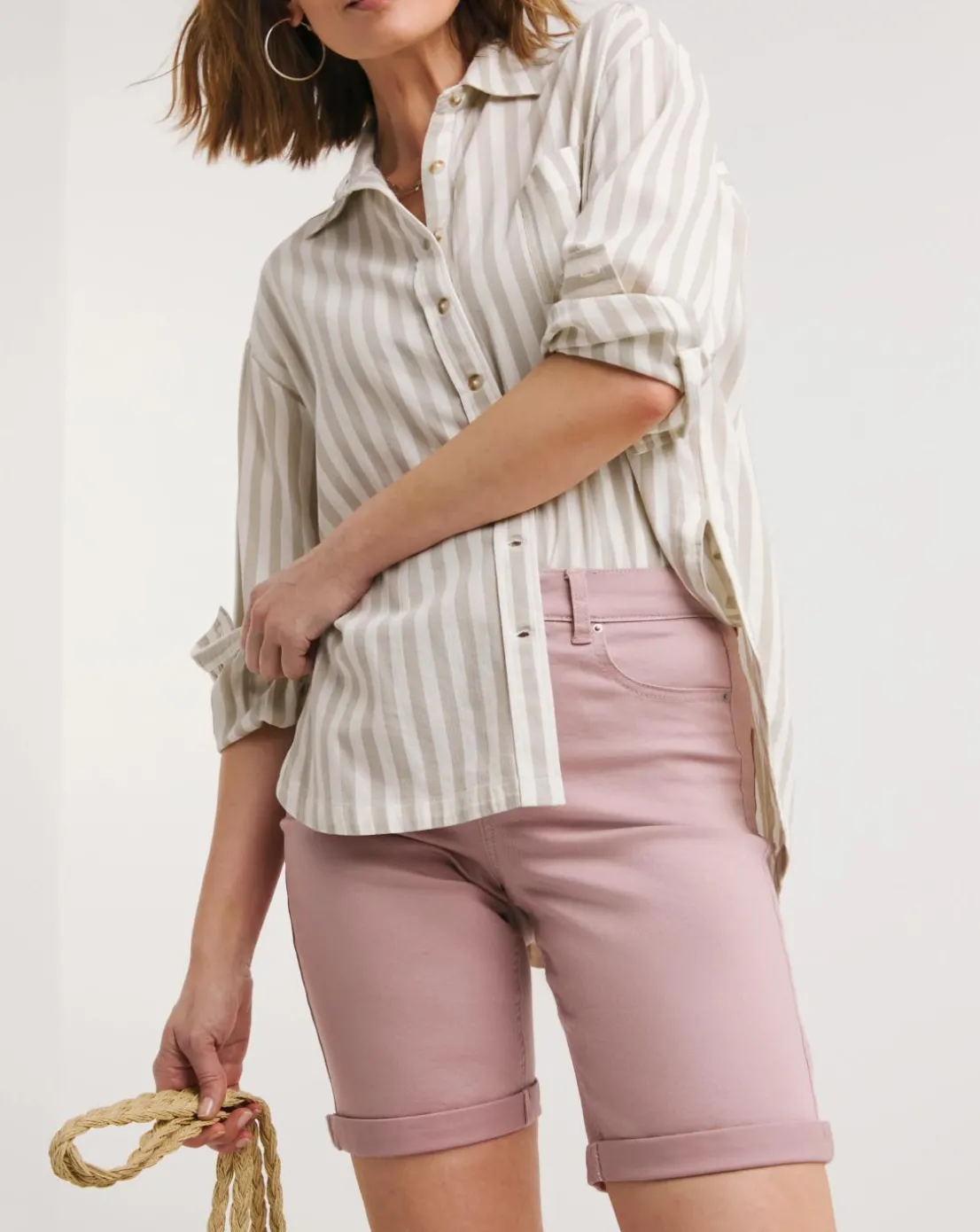 24/7 Blush Knee Shorts