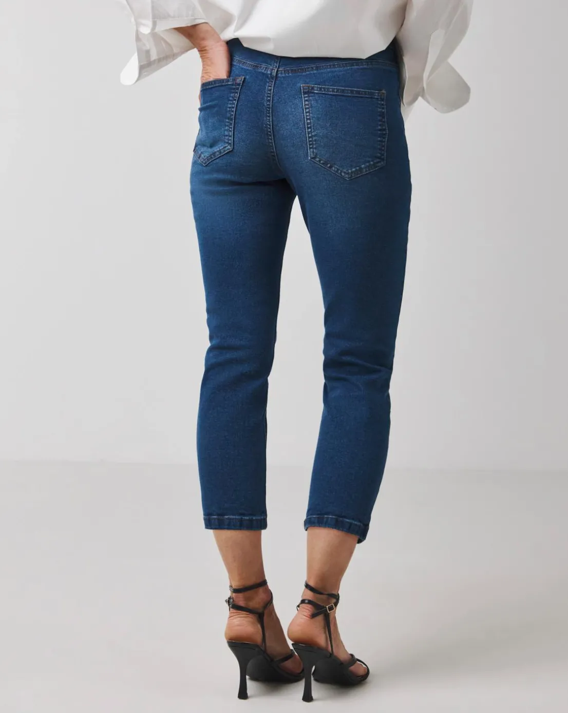 24/7 Mid Blue Crop Jeans