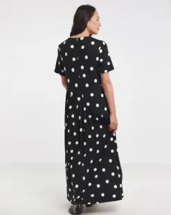 Asymmetric Seam Maxi Dress