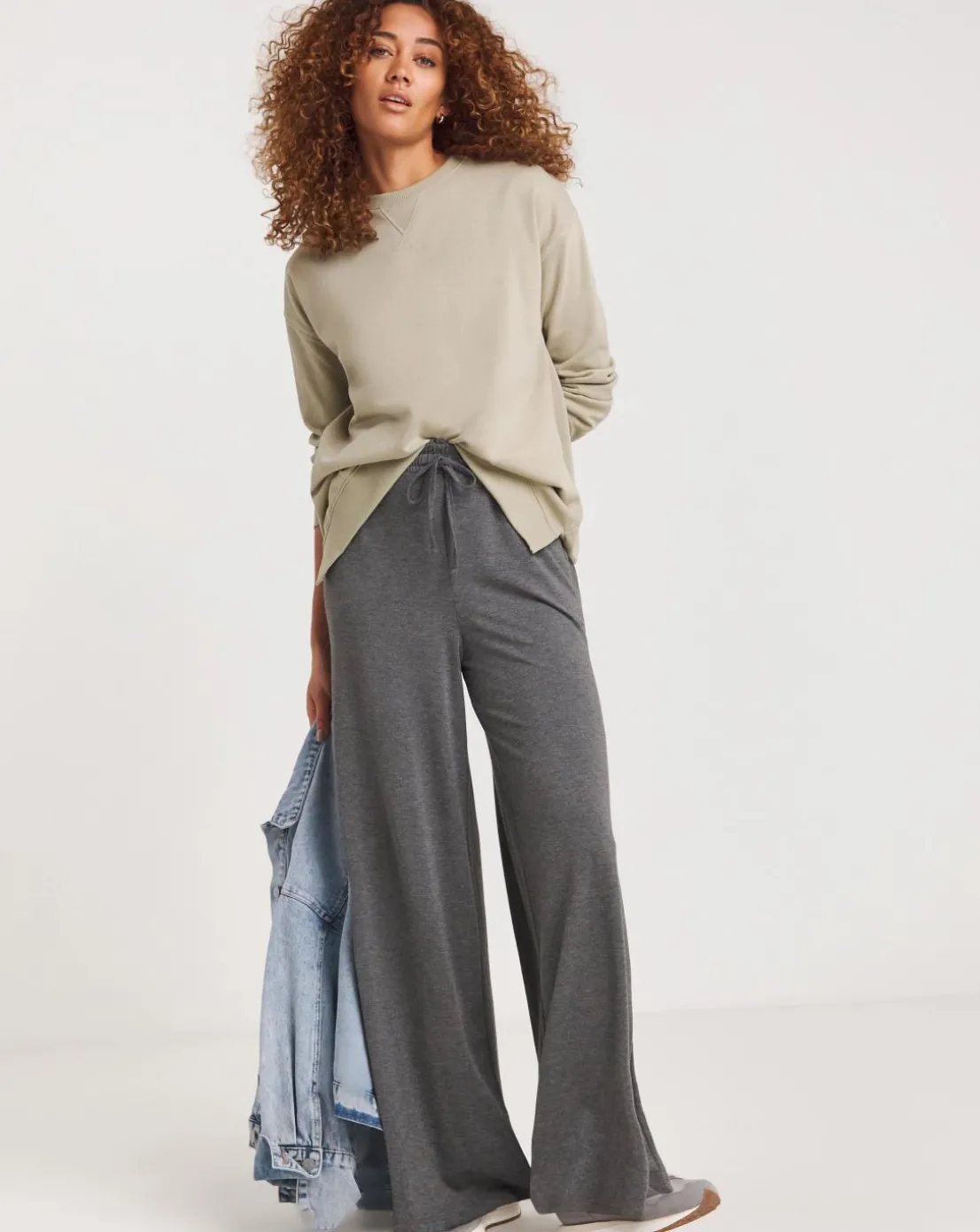 Beige Split Hem Crew Neck Sweatshirt