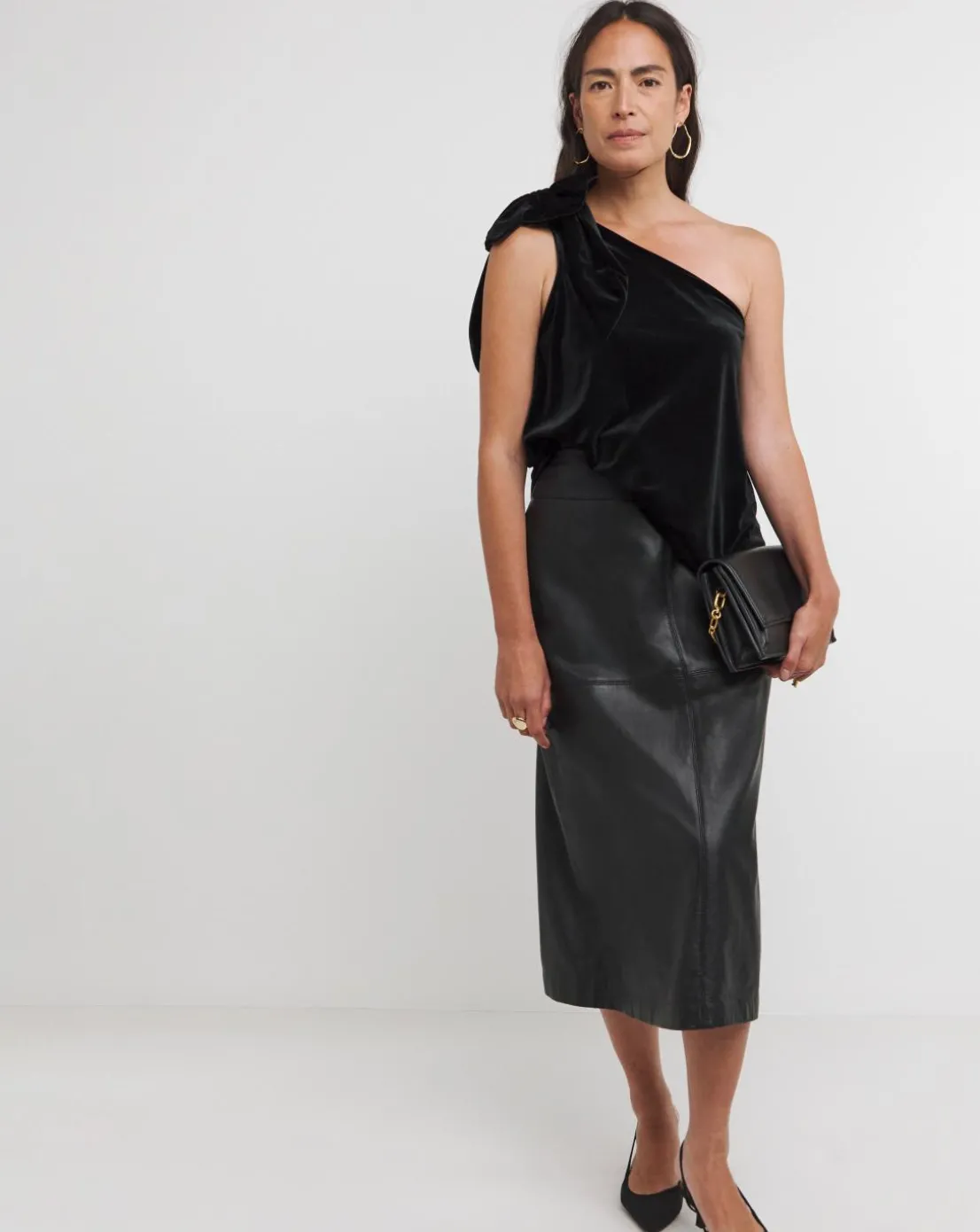 Black One Shoulder Bow Velvet Top