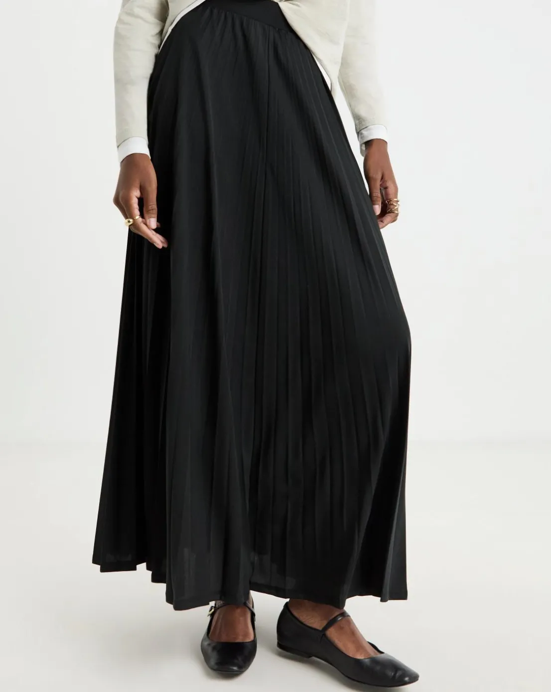 Black Pleated Pull On Jersey Maxi Skirt