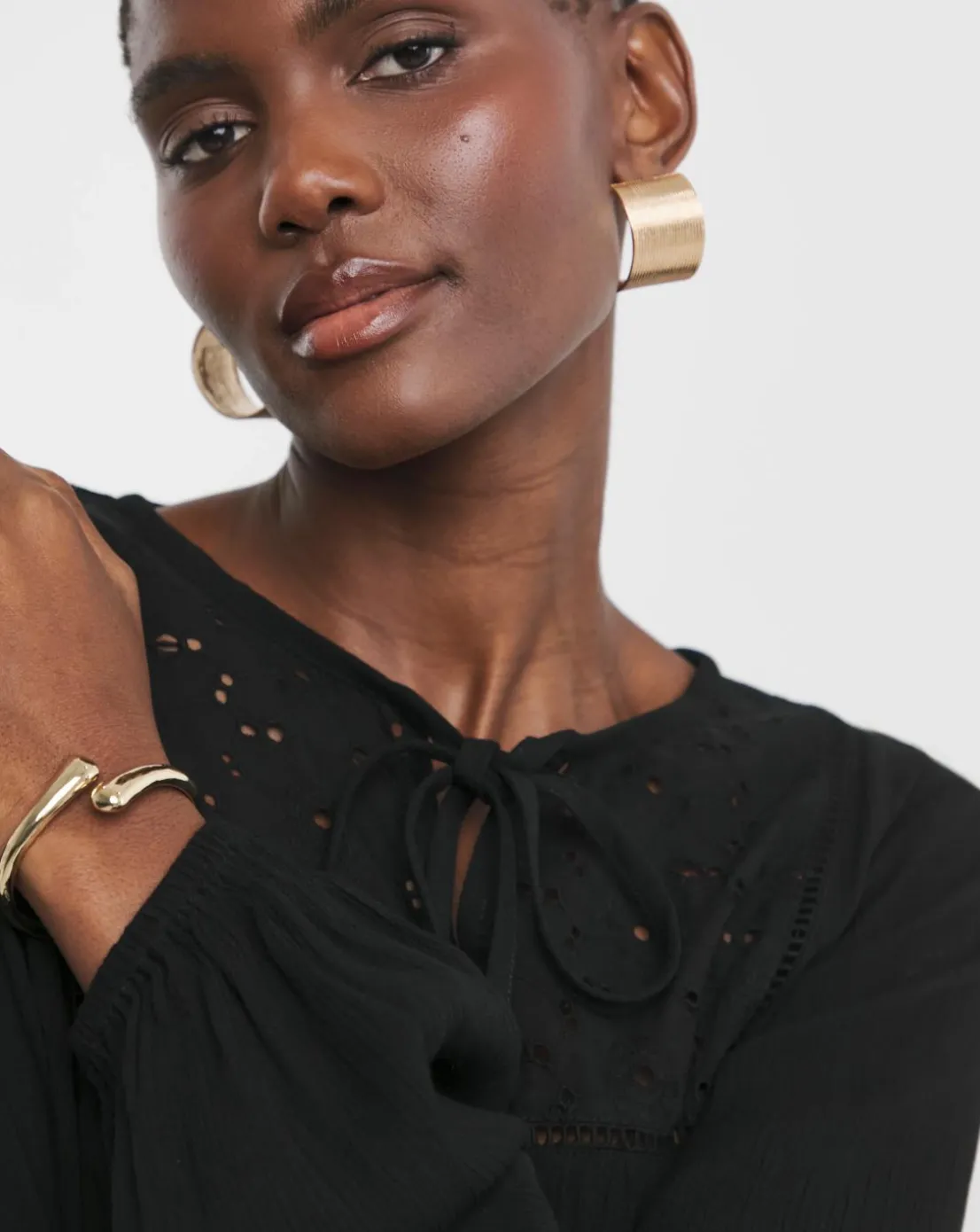 Broderie Yolk Trim Blouson Sleeve Blouse