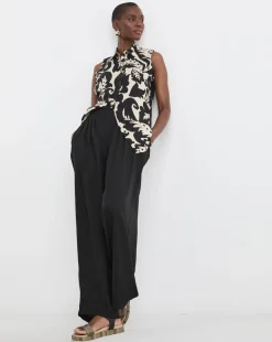 Dipped Back Sleeveless Shirt