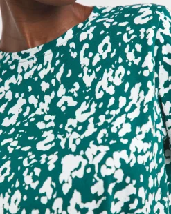 Green Animal 3/4 Sleeve Curved Hem Longline Top