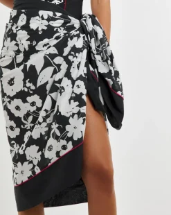 Joe Browns Mono Print Sarong