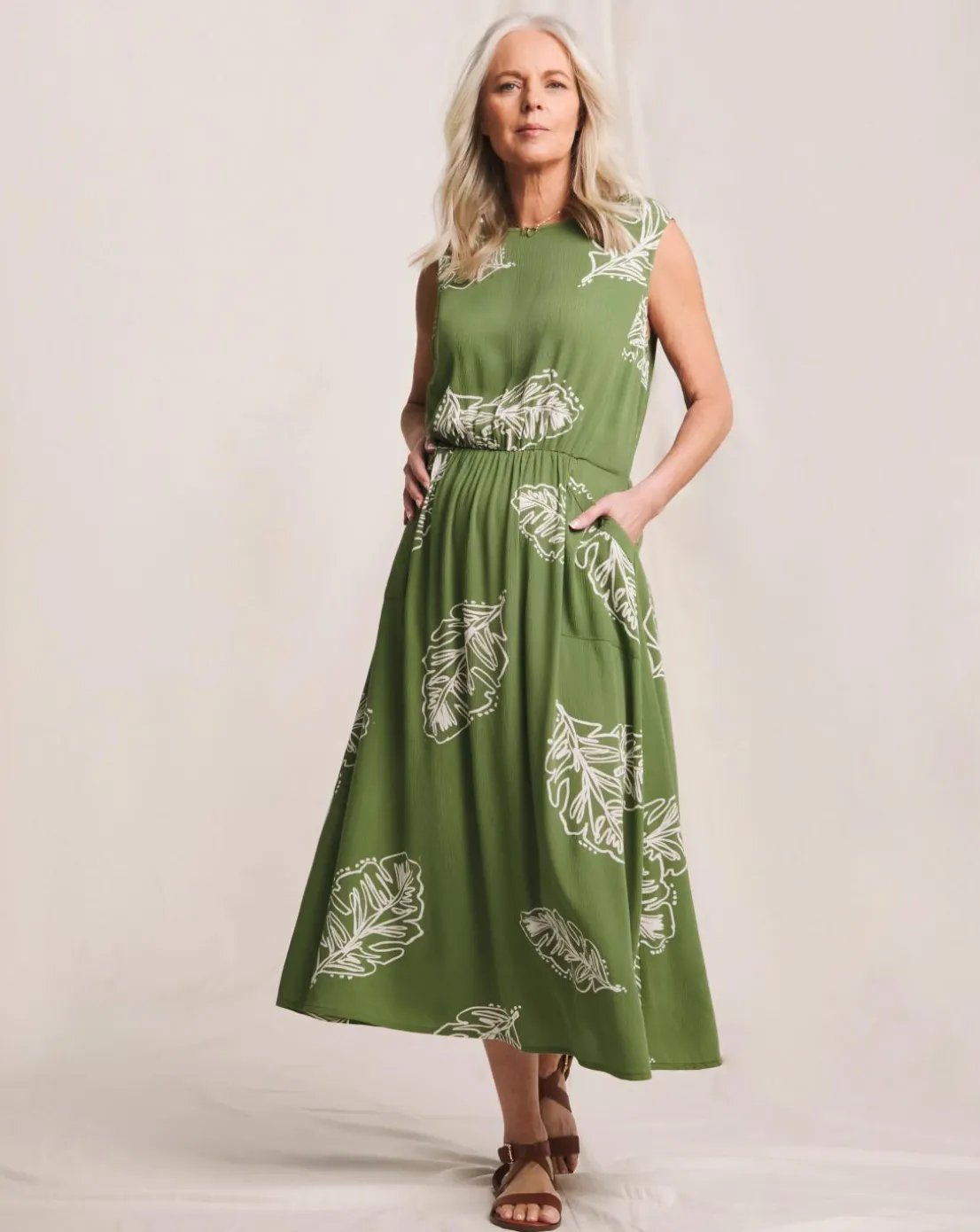 Julipa Crinkle Printed Pocket Midi Dress