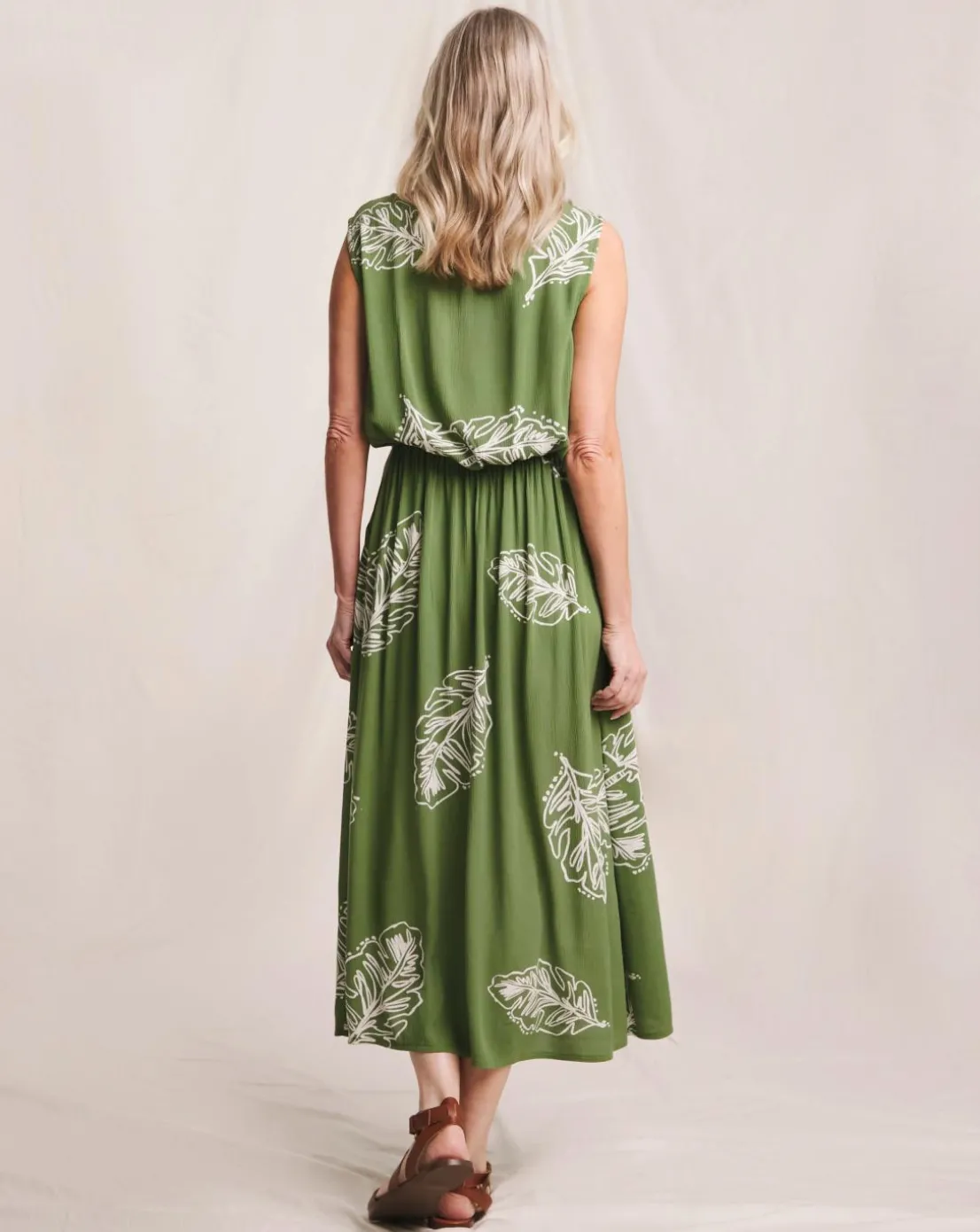 Julipa Crinkle Printed Pocket Midi Dress