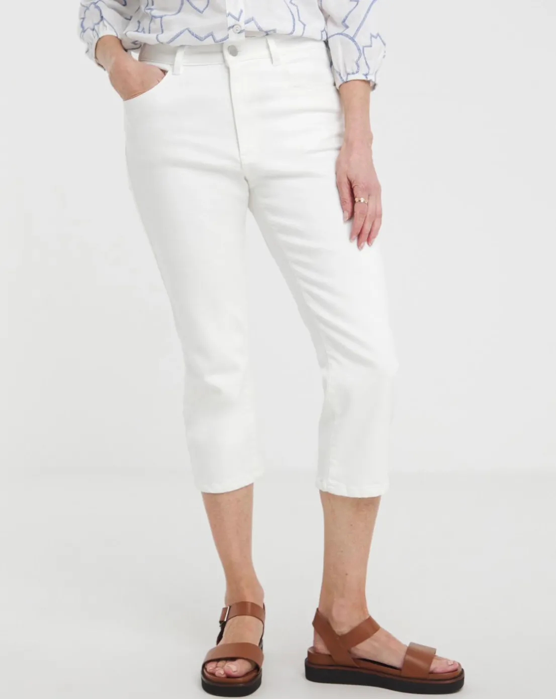 Julipa Cropped Slim Leg Jean