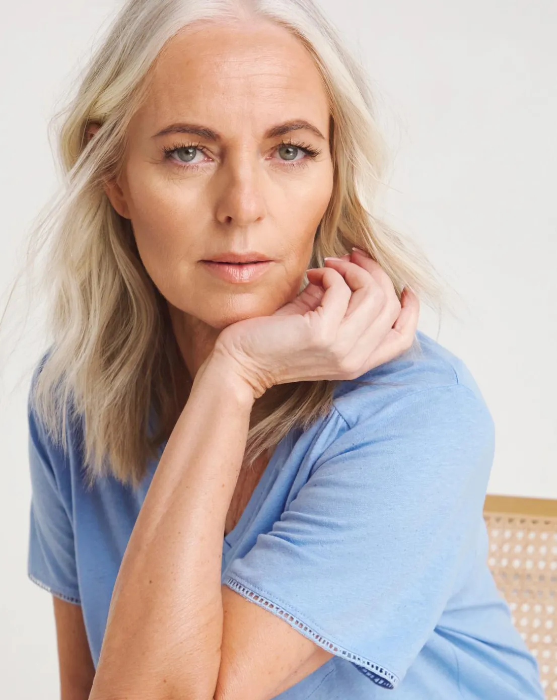 Julipa Linen Mix V-Neck Pocket T-Shirt