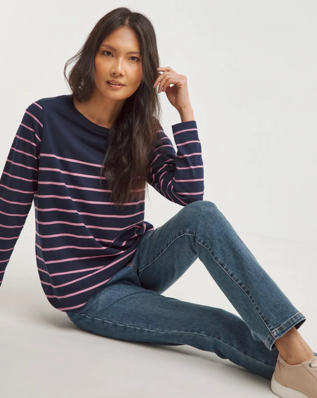 Julipa Slim Fit Mid Rise Jean