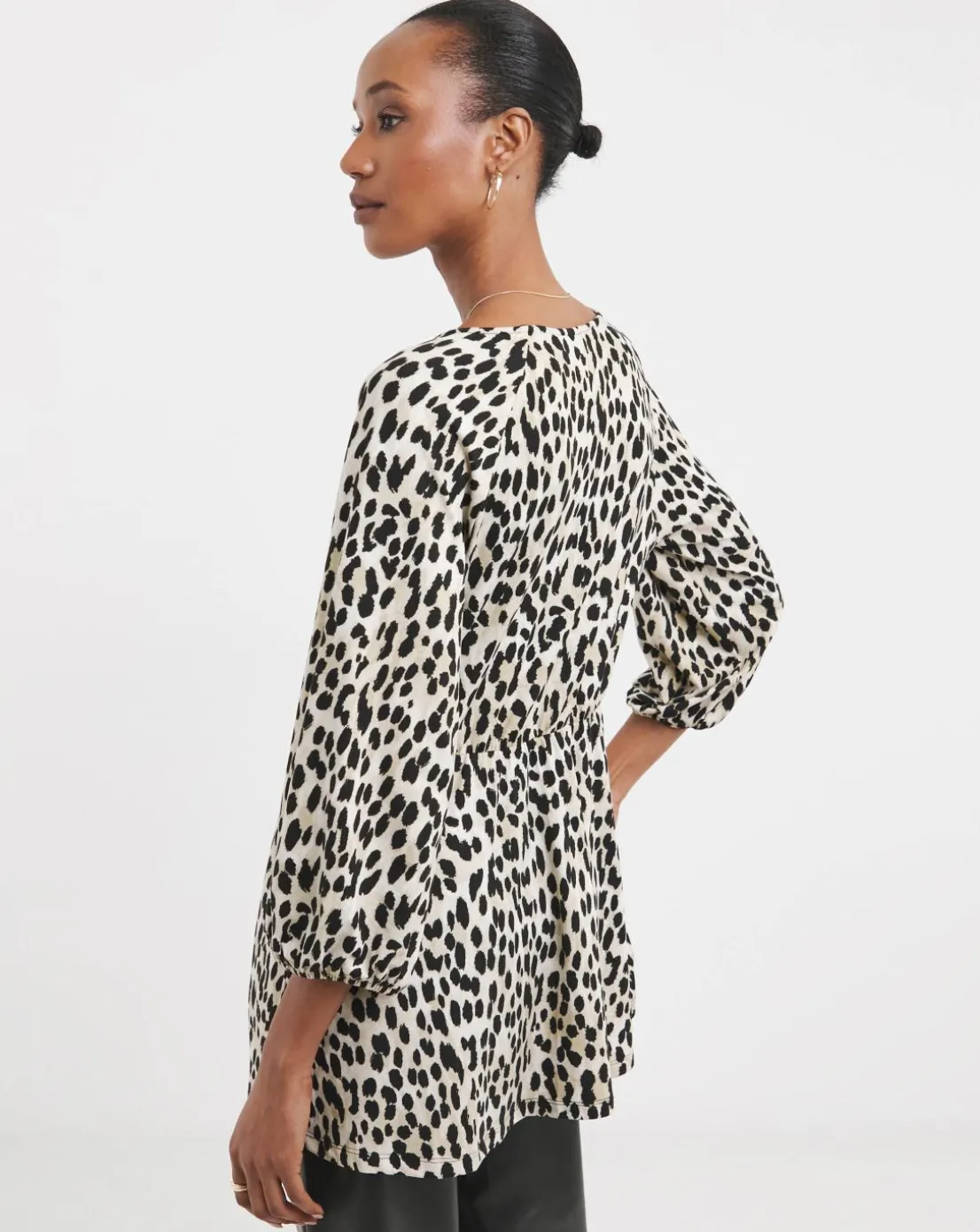 Leopard Print Button Front Longline Top