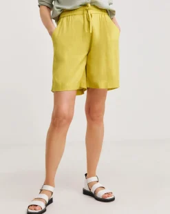 Lime Linen Mix Knee Length Shorts