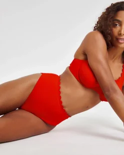 MAGISCULPT Contour Me Scalloped Edge High Waist Bikini Bottoms