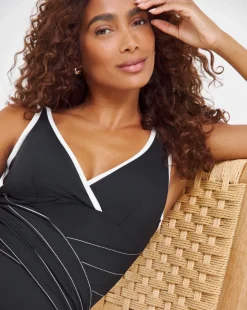 MAGISCULPT Flatter Me Swimsuit