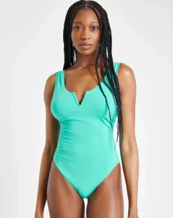 MAGISCULPT Medium Control Contour Me V Wire Swimsuit