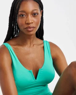 MAGISCULPT Medium Control Contour Me V Wire Swimsuit