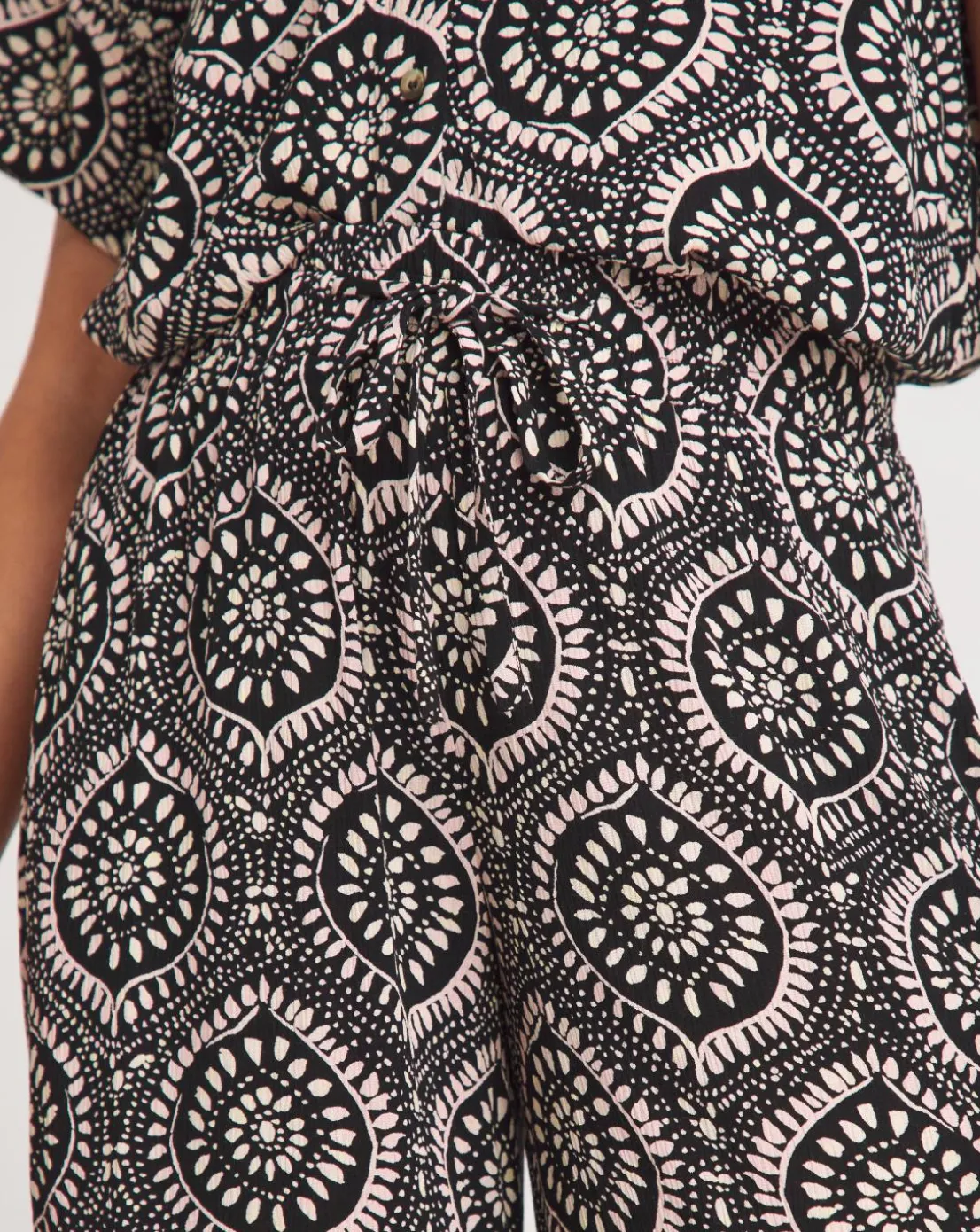 Mono Print Crinkle Shirred Waist Wide Leg Trousers