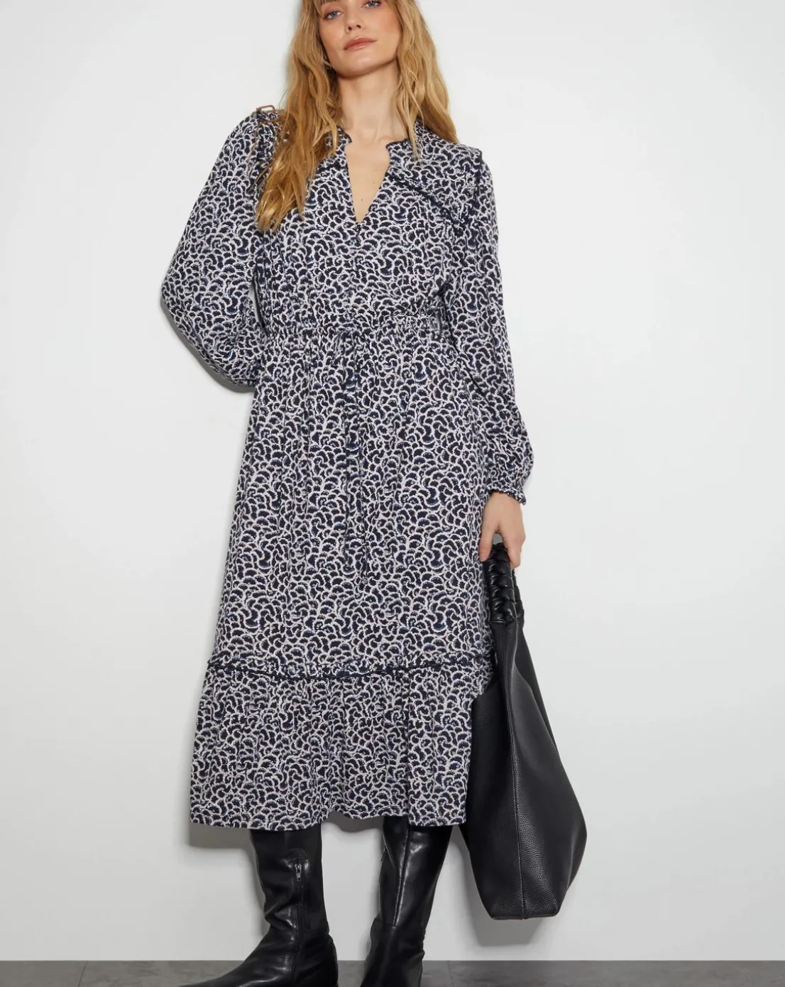 Monsoon Noiv Scallop Print Jersey Midi Dress