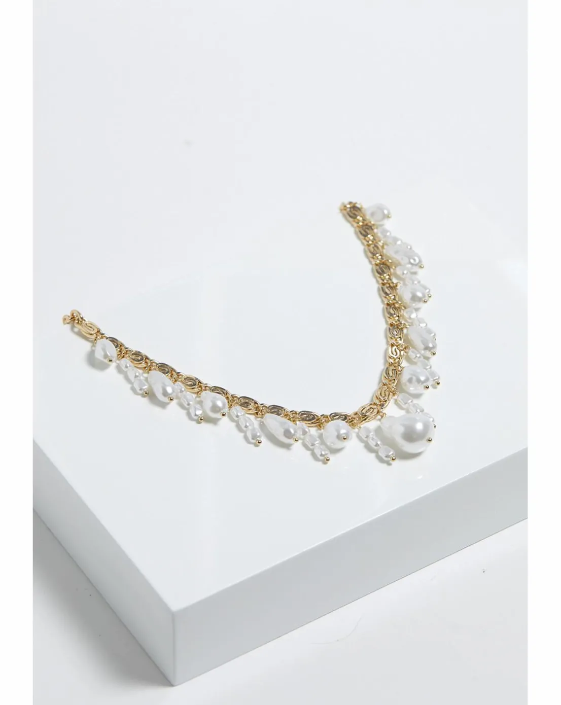 Mood Gold Cream Pearl Baroque Shaker Necklace
