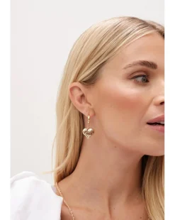 Mood Gold Polished Textured Heart Huggie Hoop Earrings