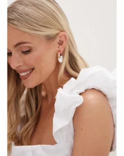 Mood Gold White Half Enamel Hoop Earrings