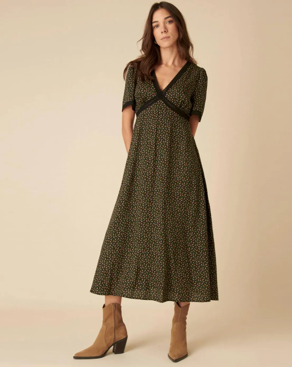 Nobody's Child Khairan Midi Dress Rosebud Black