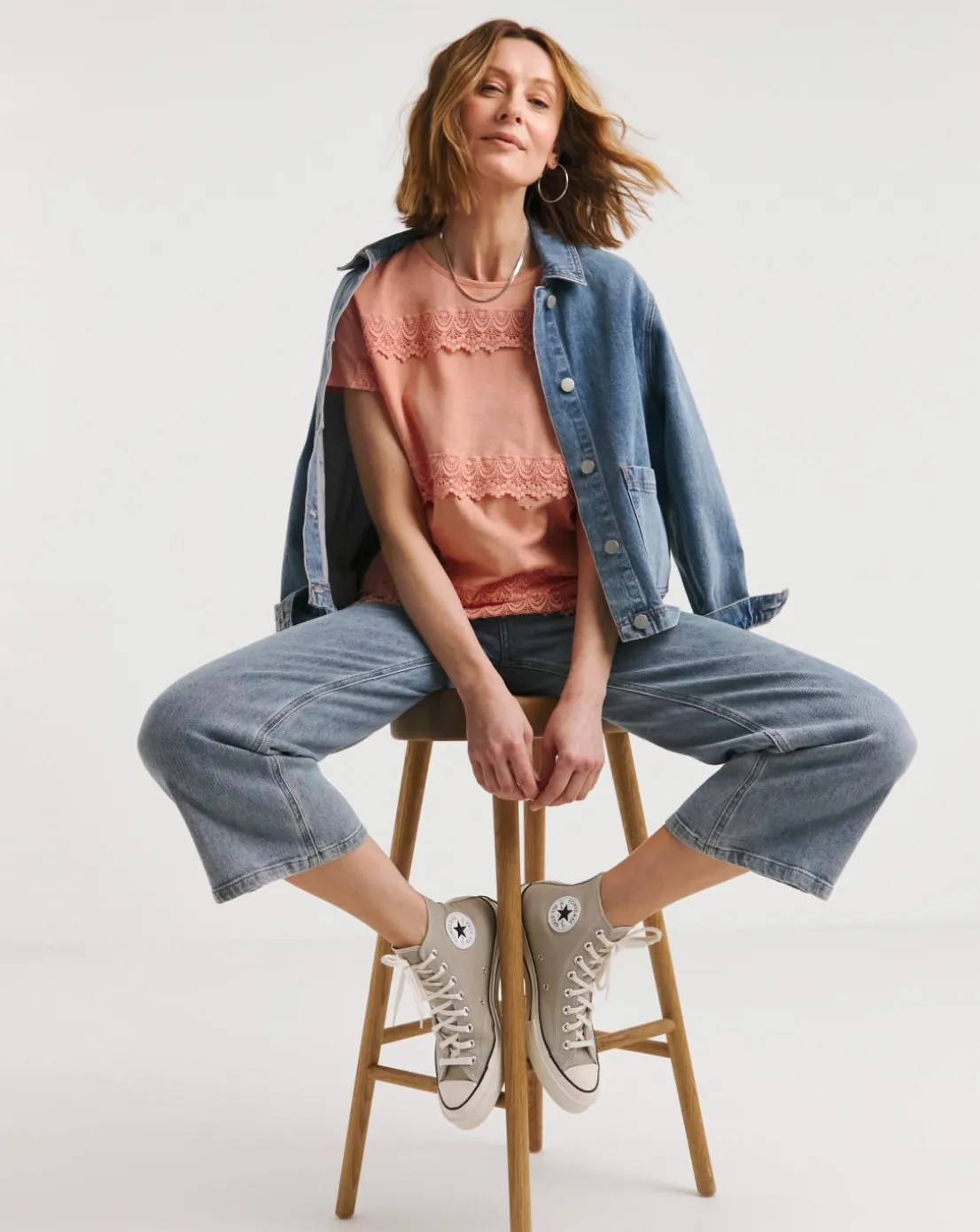 Pink Lace Trim Short Sleeve Longline Top