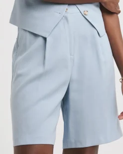 Pleat Front Buttoned Shorts