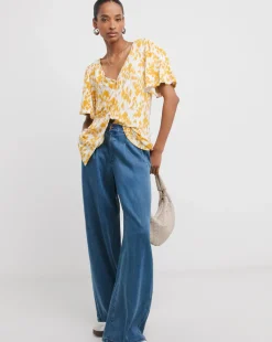 Print Button Front Angel Sleeve Top