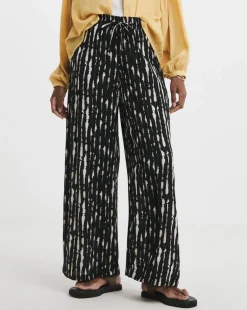 Printed Crinkle Wide Leg Trouser
