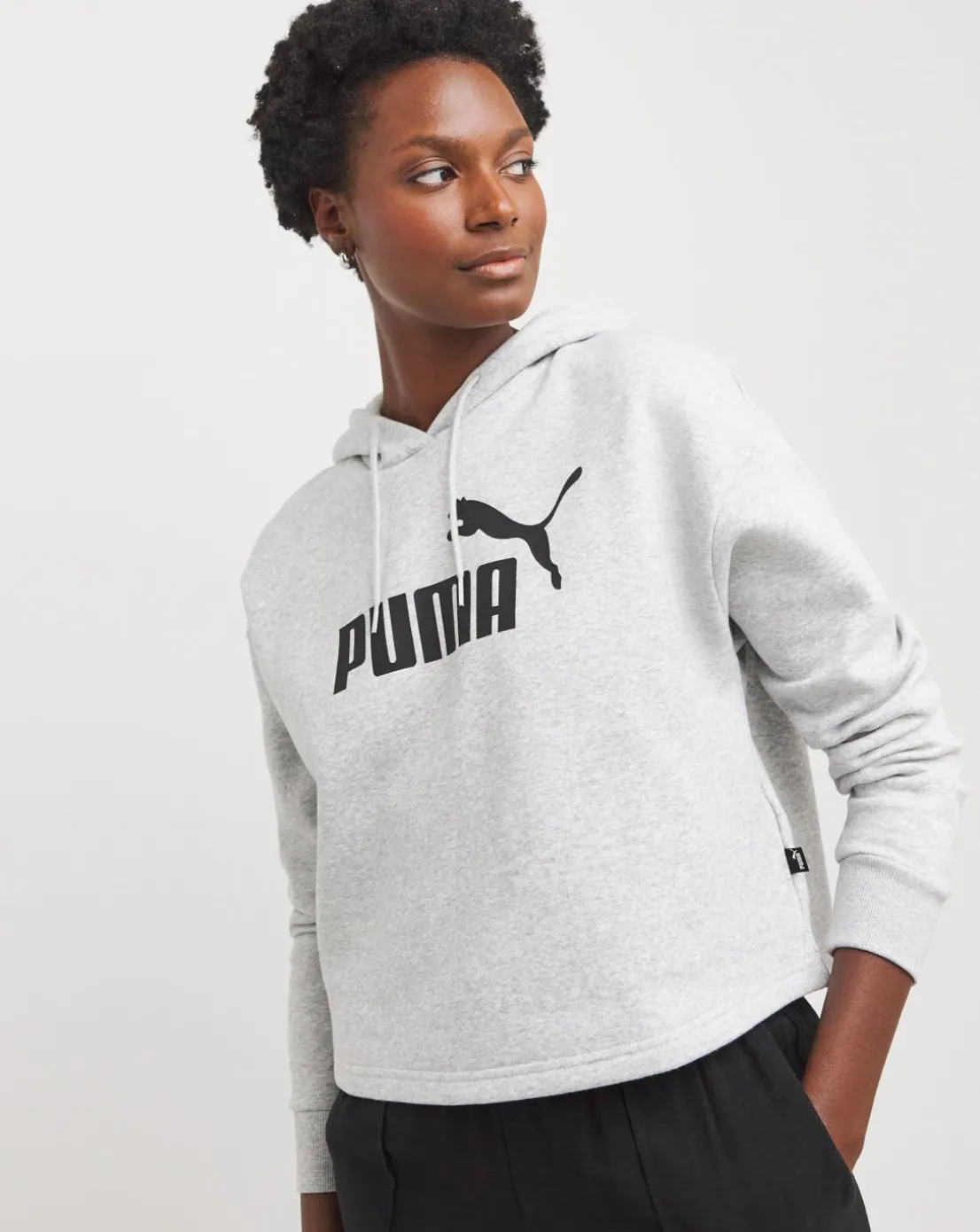 PUMA Essentials Cropped Logo Hoodie