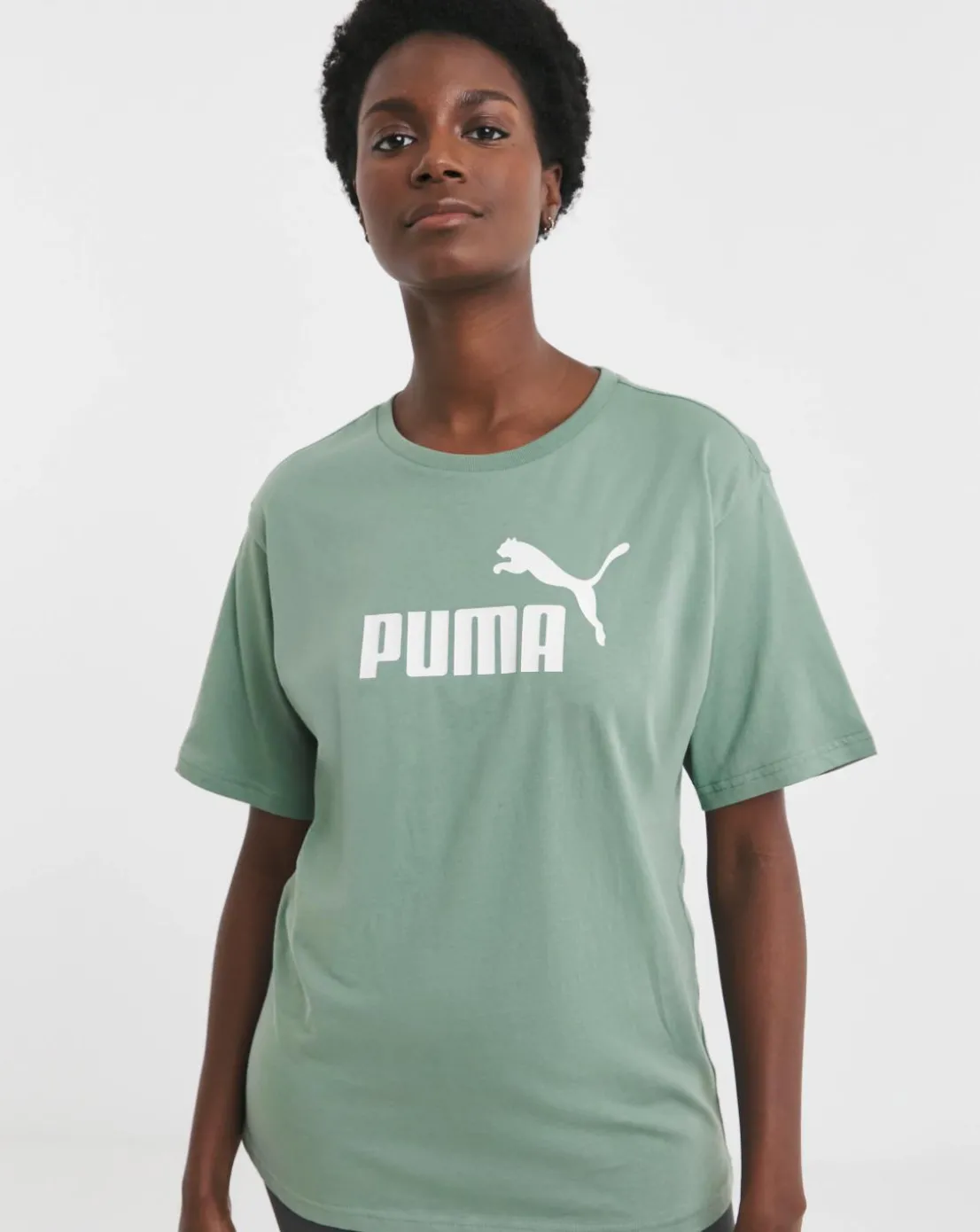 PUMA Essentials No.1 Logo Relaxed T-Shirt