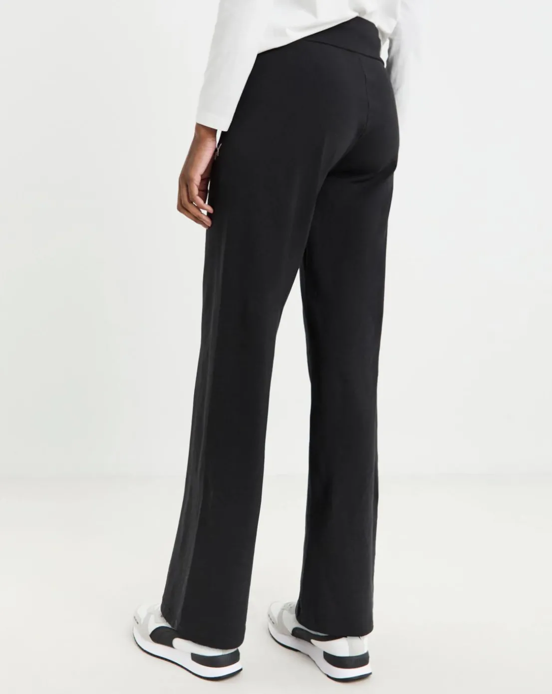 PUMA Esssentials Small No.1 Logo High-Waist Straight Leggings