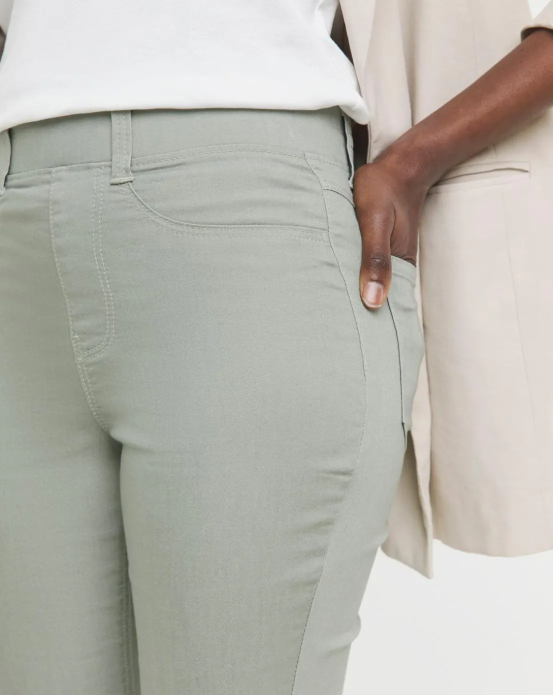 Sage Stretch Crop Jeggings