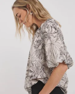 Short Bubble Sleeve Top