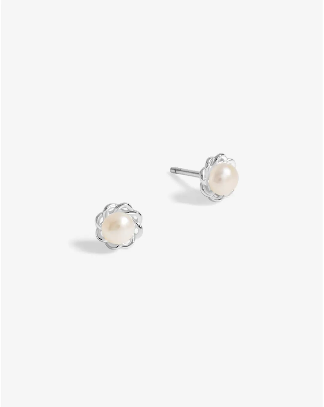 Simply Silver Sterling Silver 925 Polished and Pearl Flower Stud Earrings