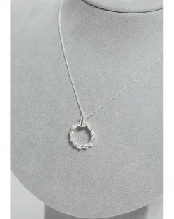 Simply Silver Sterling Silver 925 Twisted Open Wreath Pendant