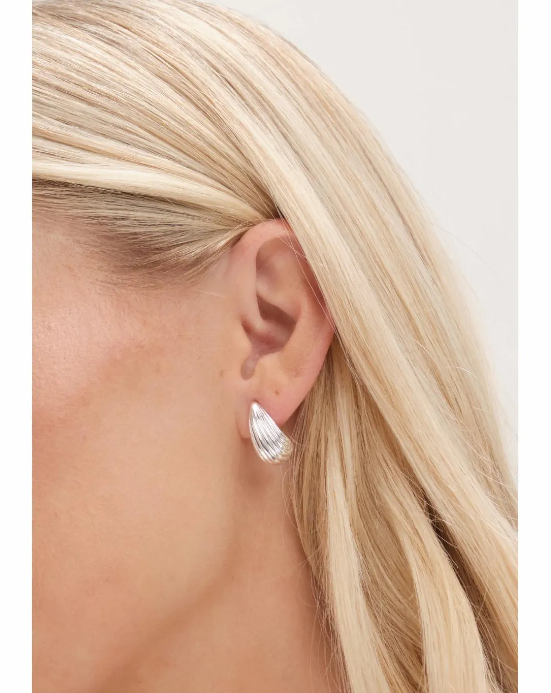 Simply Silver Sterling Silver 925 Polished Ridged Dome Hoop Earrings