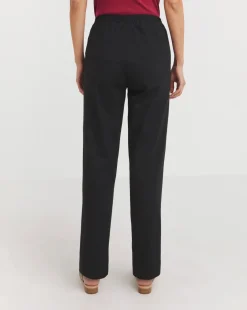 Slimma Black Comfort Fit Straight Leg Trouser Short