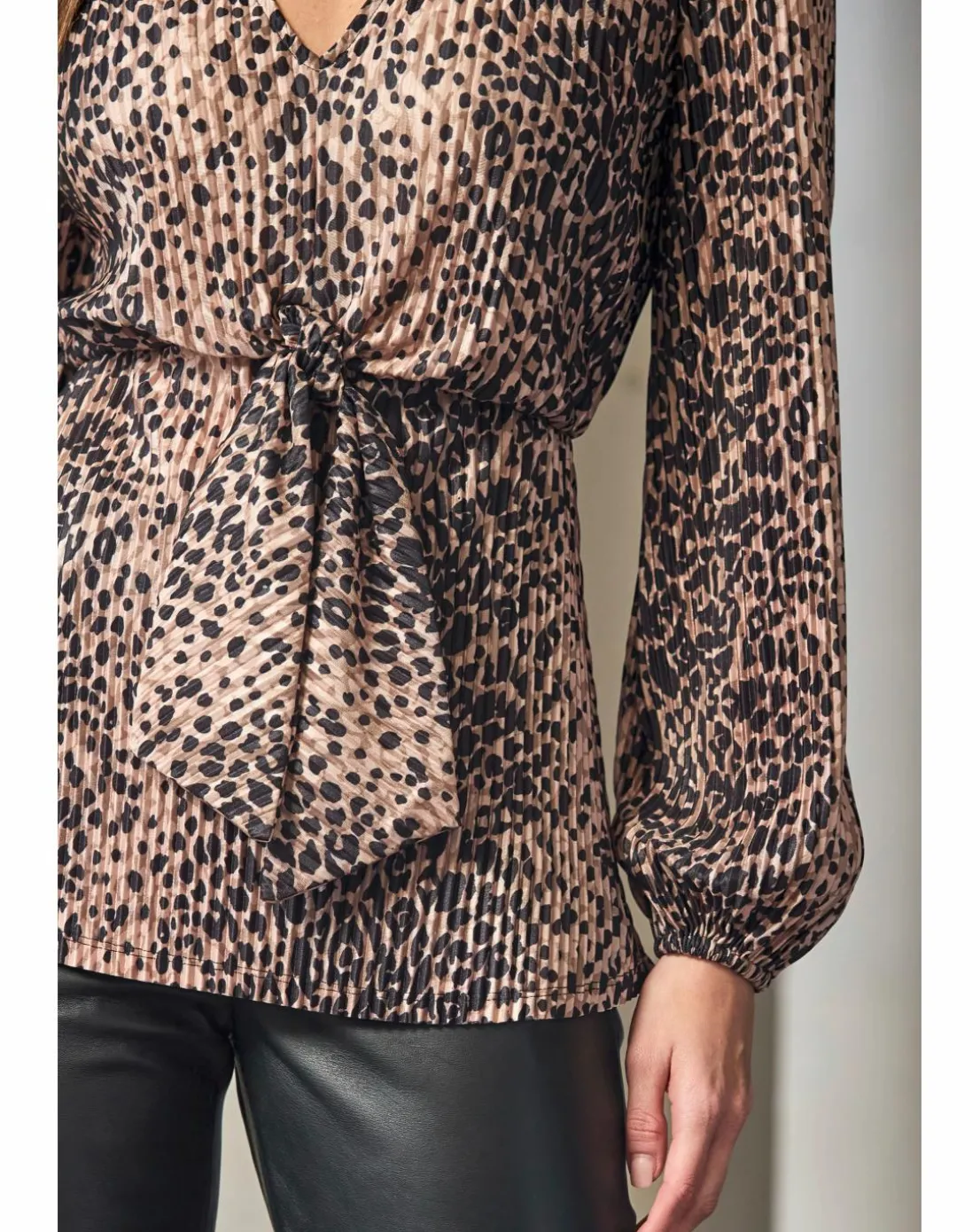 Sosandar Leopard Print Plisse Ruffle Front Top
