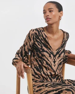 Textured Jersey Seam Front Maxi Dress