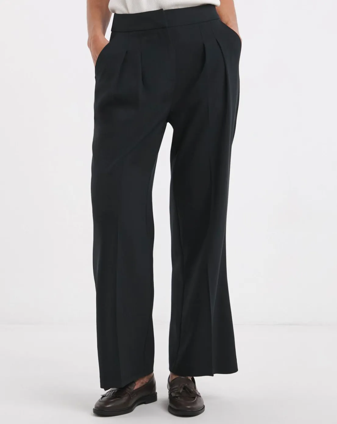 Textured Pleated Wide Leg Trousers