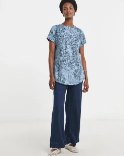 The Longline Short Sleeve Curved Hem Top