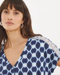 V Neck Grown on Sleeve Trim Insert Longline Top