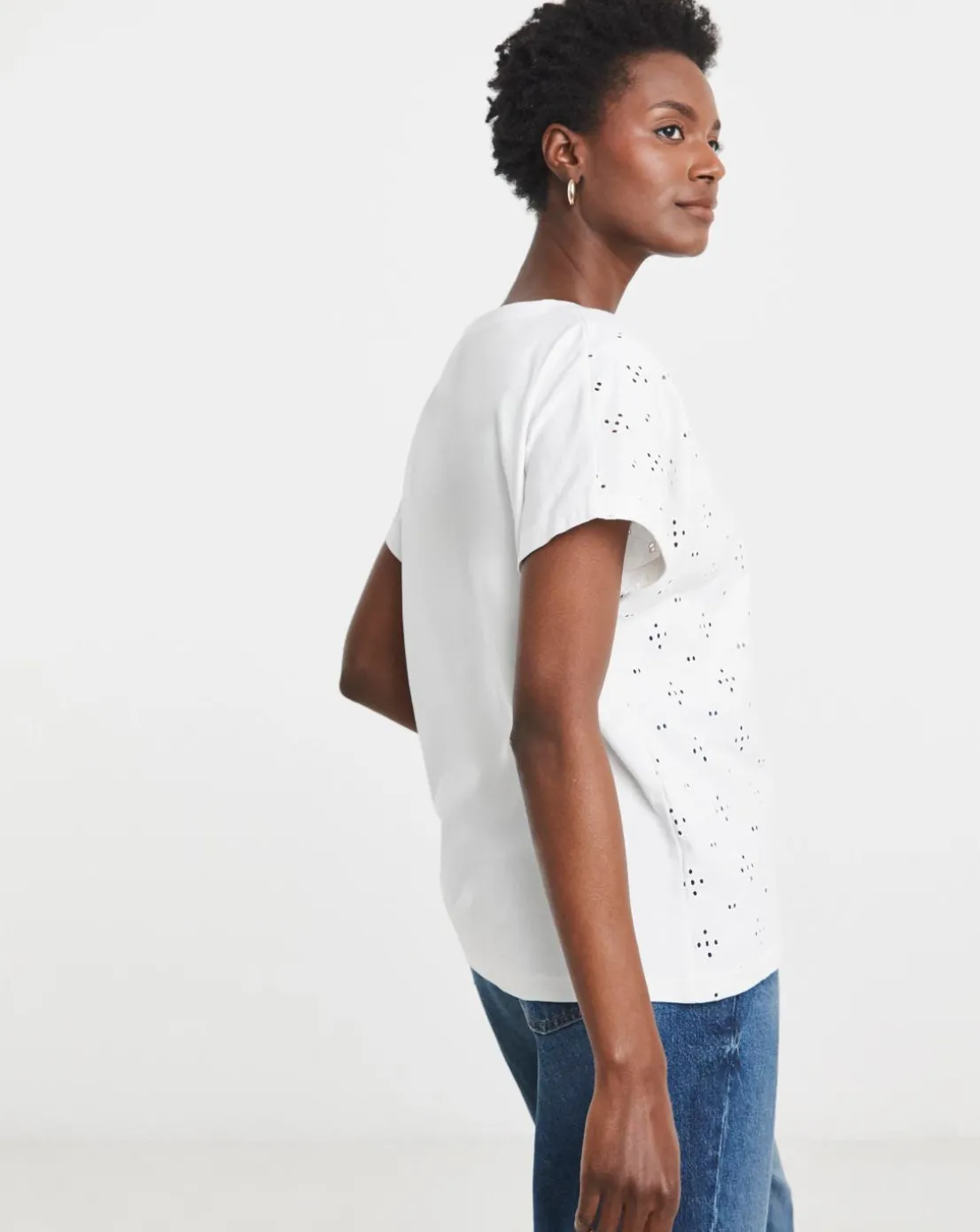 White V-Neck Broderie Short Sleeve T-Shirt