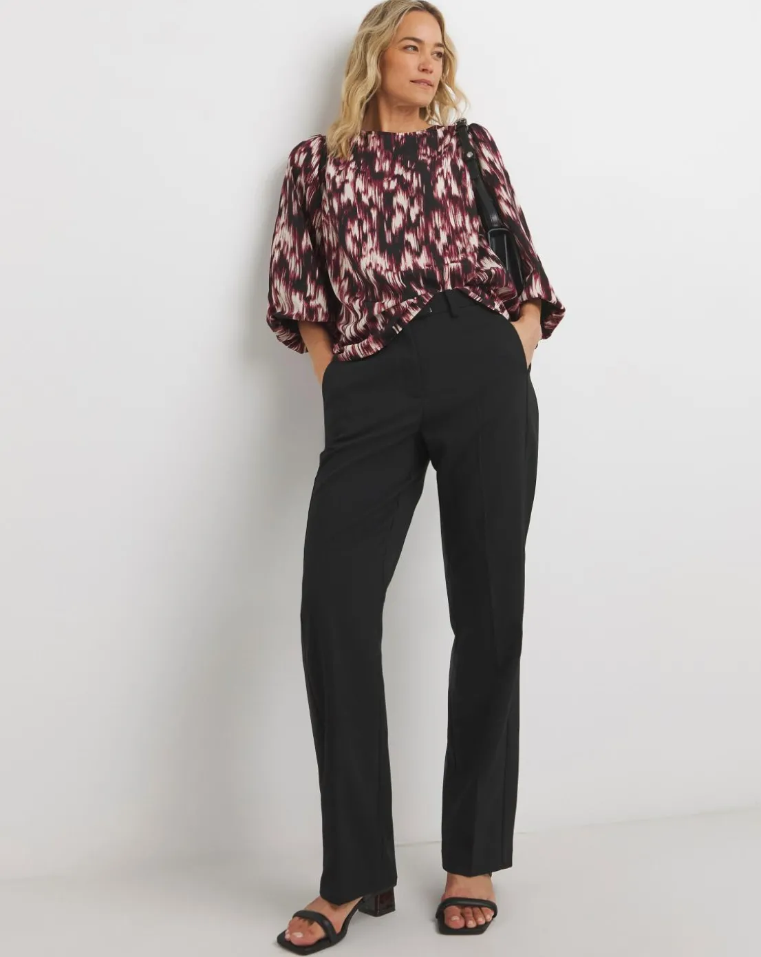 Womens Crew Neck Blouson Sleeve Blouse - Abstract