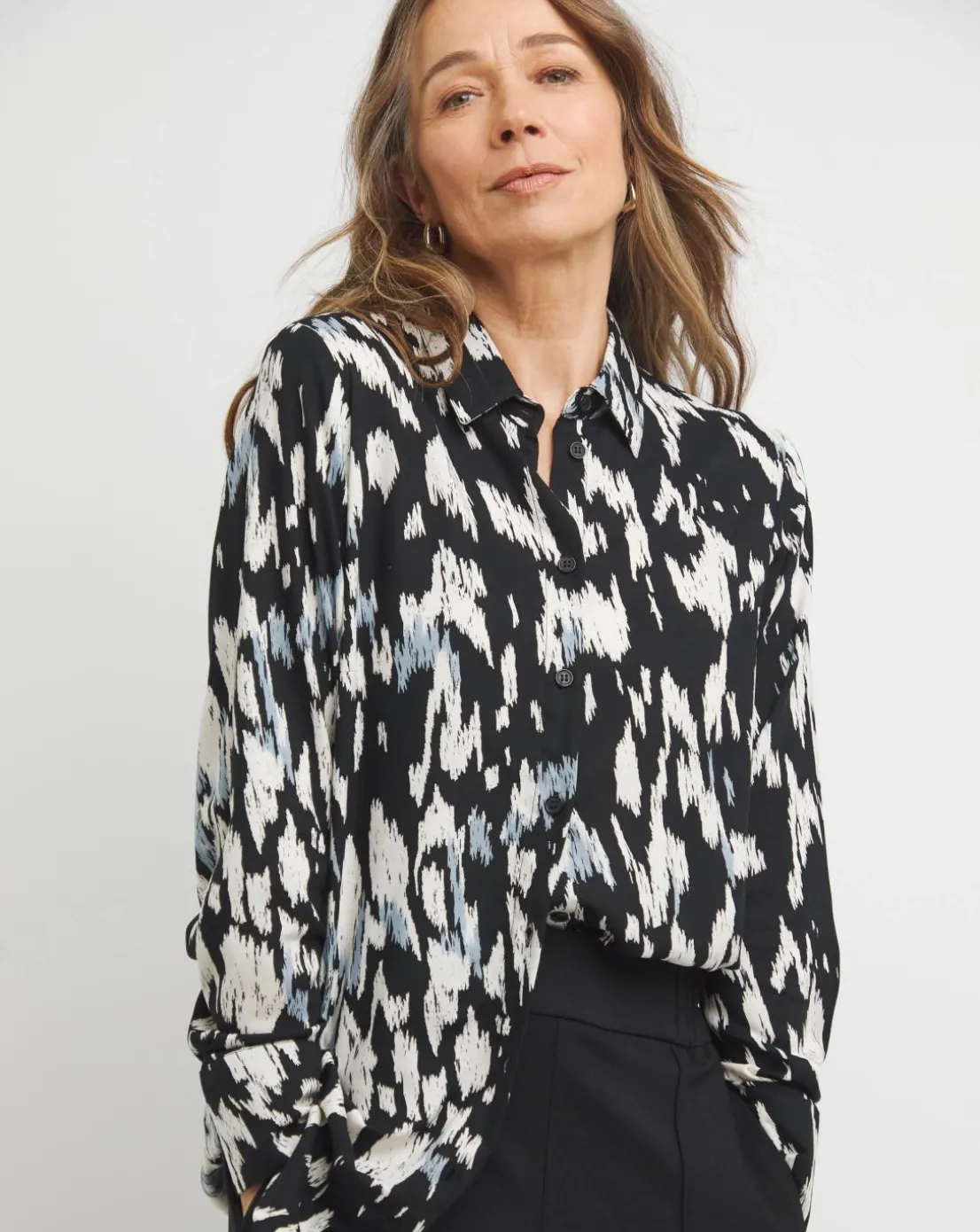 Womens Dipped Back Shirt - Blue Geo