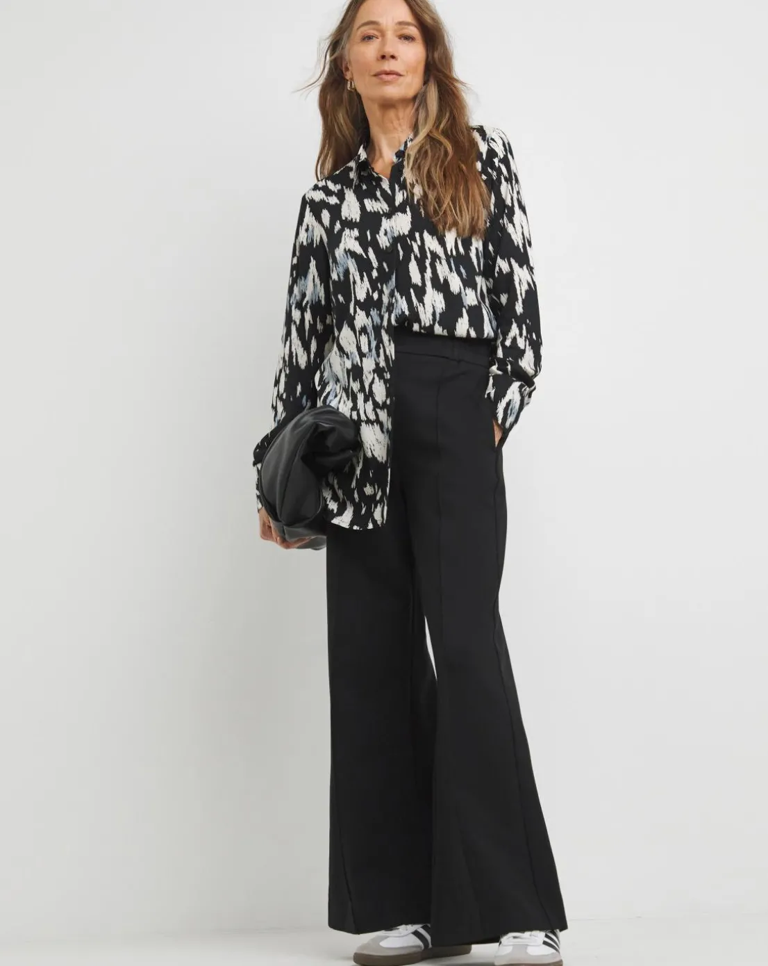 Womens Dipped Back Shirt - Blue Geo